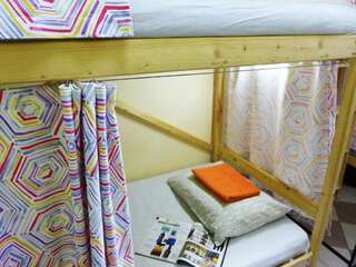 Гостиница Like Hostel Tsentr Тольятти Односпальная кровать в общем номере-1